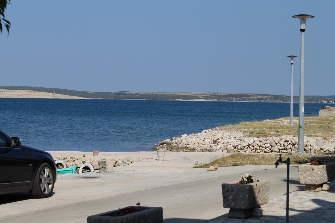 Apartments By The Sea Kustici, Pag - 6335 Zubovići Eksteriør bilde