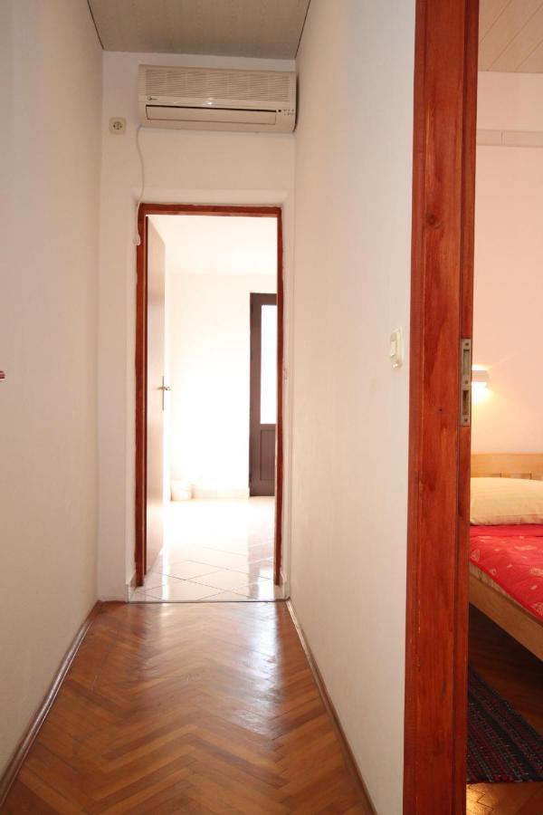 Apartments By The Sea Kustici, Pag - 6335 Zubovići Eksteriør bilde
