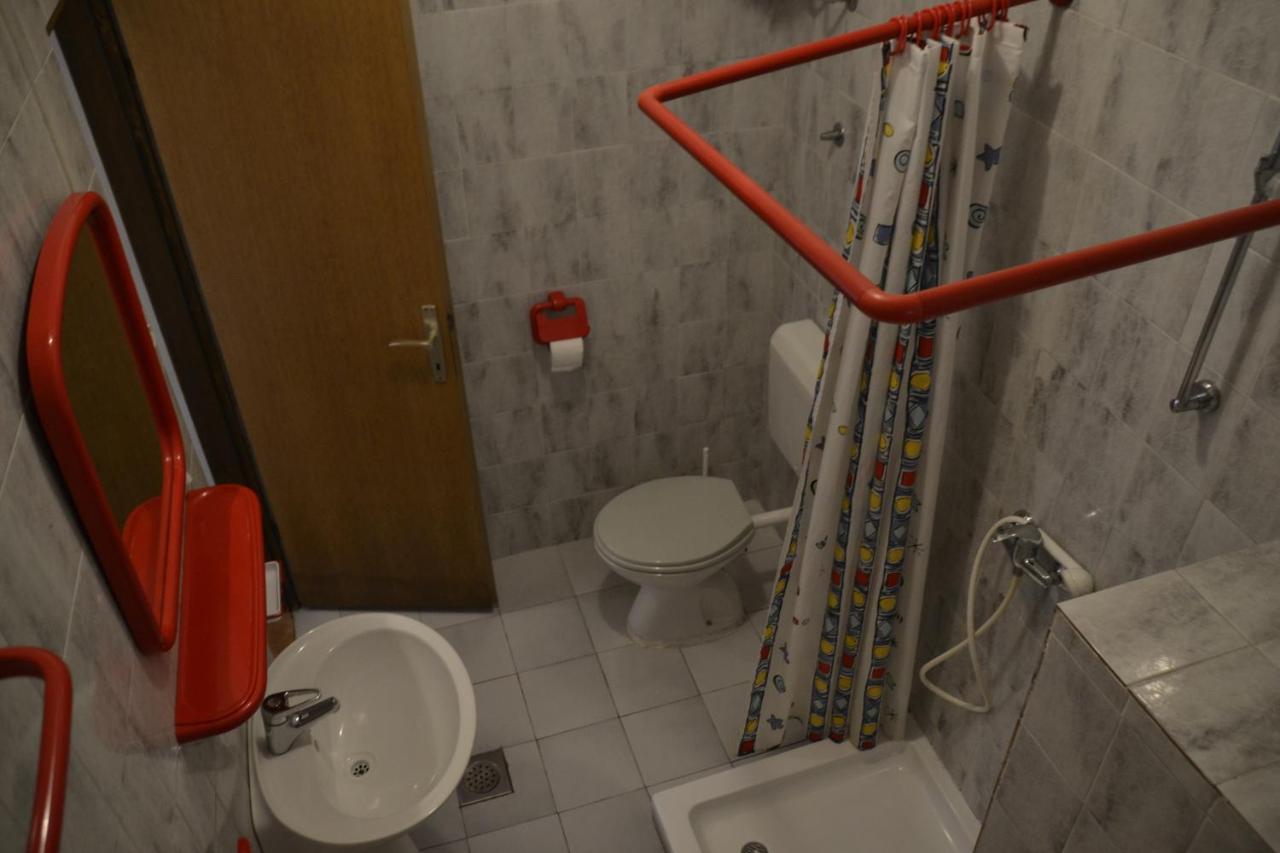 Apartments By The Sea Kustici, Pag - 6335 Zubovići Eksteriør bilde