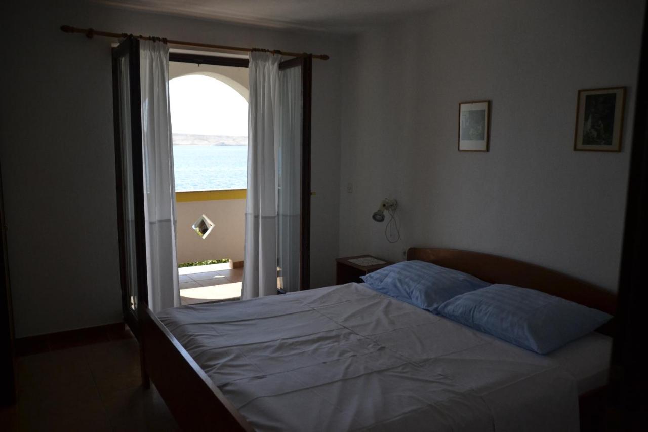 Apartments By The Sea Kustici, Pag - 6335 Zubovići Eksteriør bilde