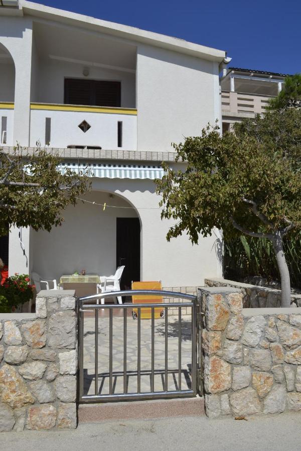 Apartments By The Sea Kustici, Pag - 6335 Zubovići Eksteriør bilde